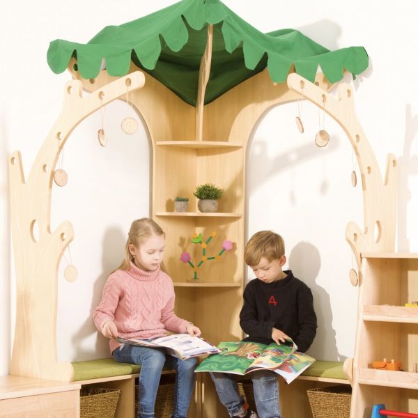 Leseecke Baum mit Teppich