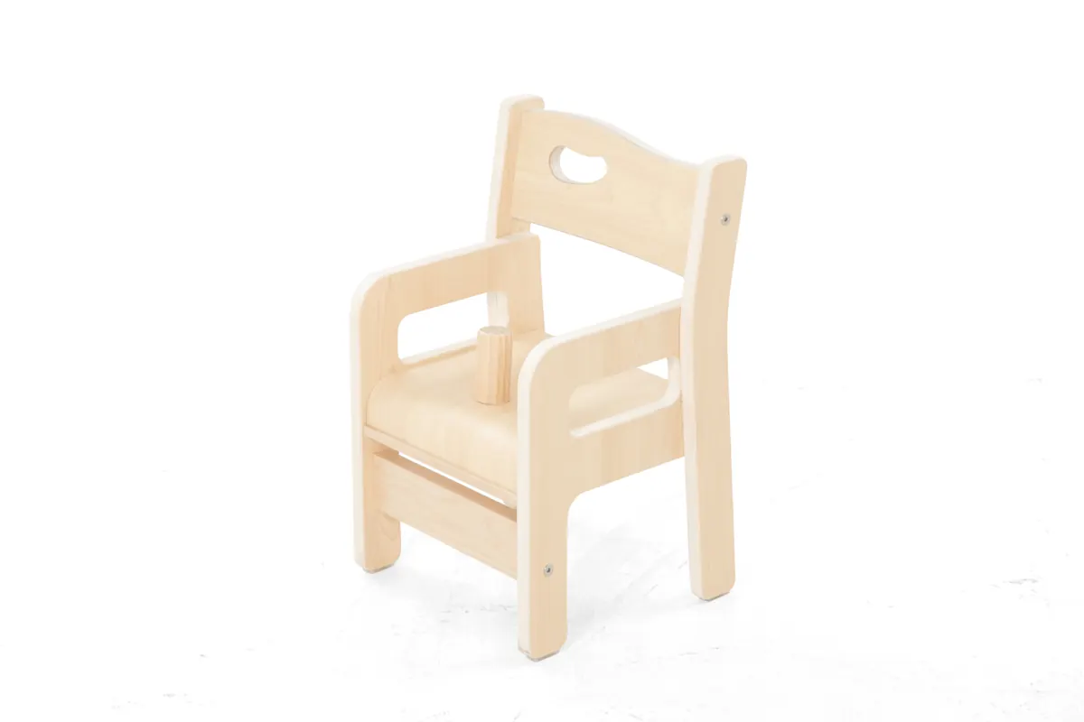 Silla Ole, altura del asiento 18 cm, con reposabrazos y postes – KB5-AZ1A18-30_02