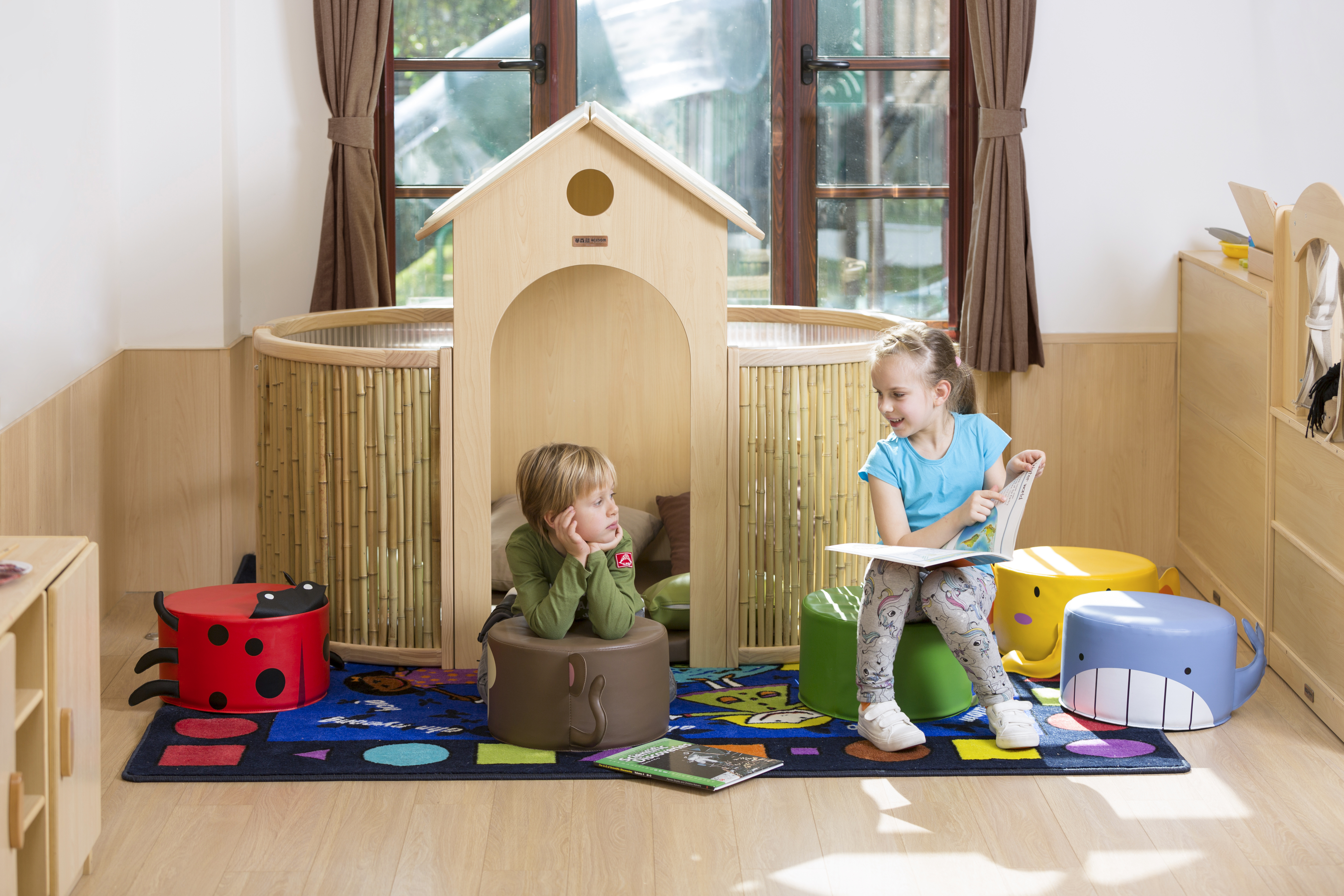 Indoor Spielhaus mit Matratze – 阅读故事屋 (2)